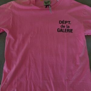 Gallery Dpt. Neon Pink T shirt